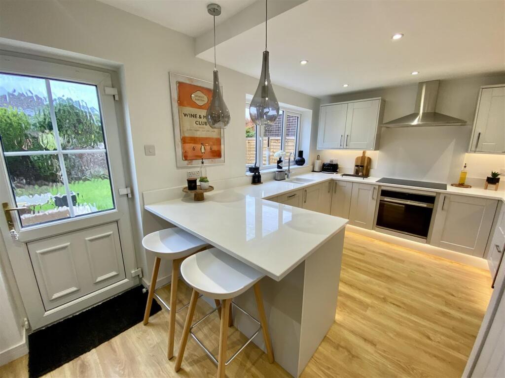 Bramleys Estate Agents - Fernhurst Road - Mirfield