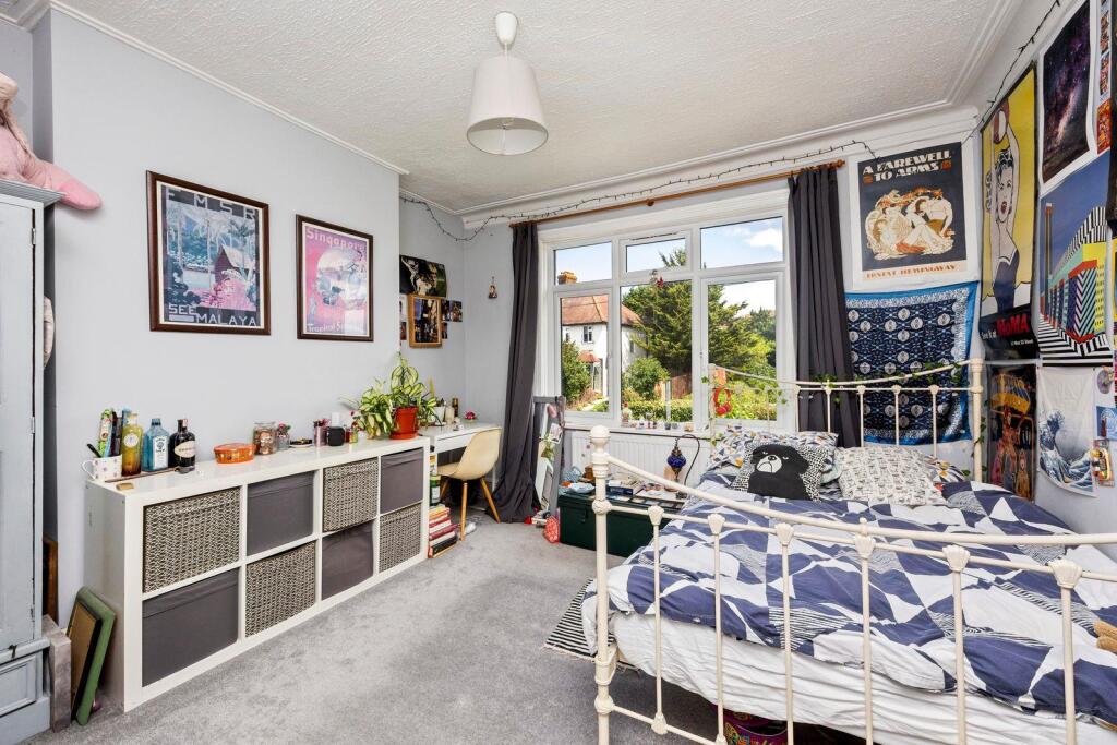 Hangleton Road 6 BEDROOM 2.jpeg