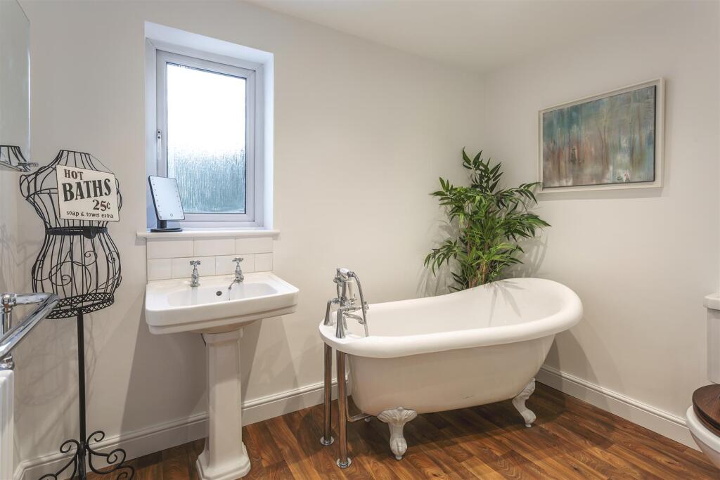 Period Style Bathroom