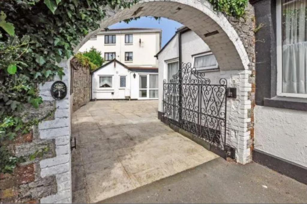 York Road, Torquay, TQ1 3SG