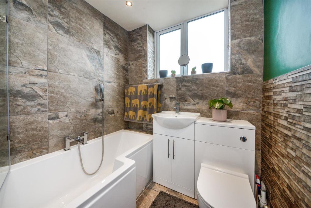 HOUSE BATHROOM