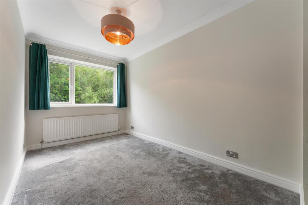 93, Henley Crescent Solihull, B91 2JH_13.jpg