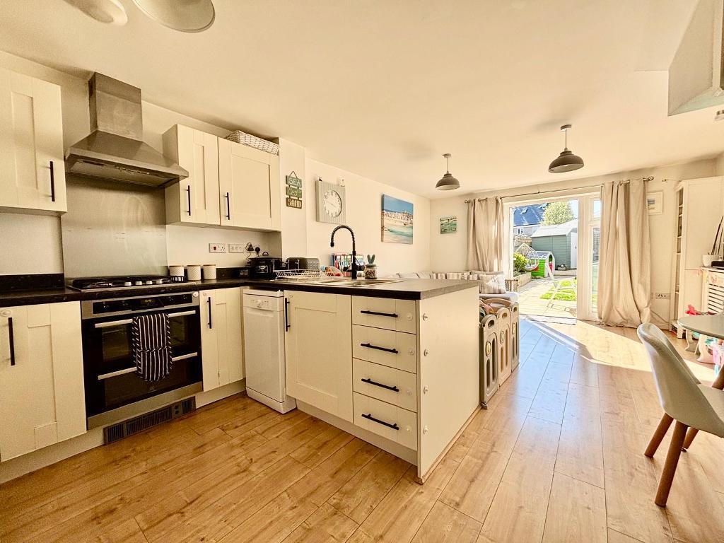 Open Plan Kitchen/Living Area