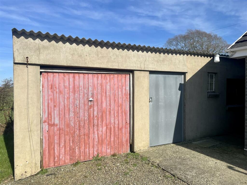 Garage Area