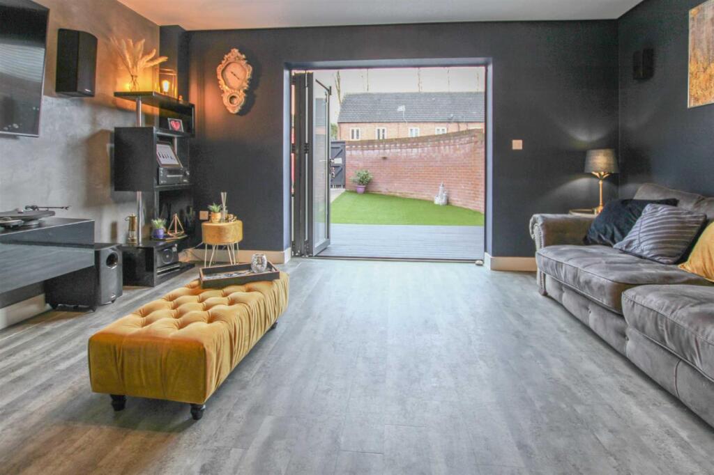 Living Room: