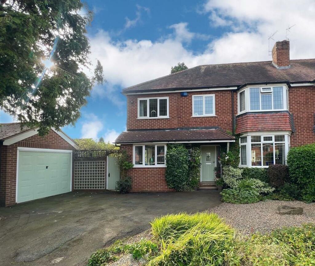 Pinewoods Avenue Hagley 1.jpg