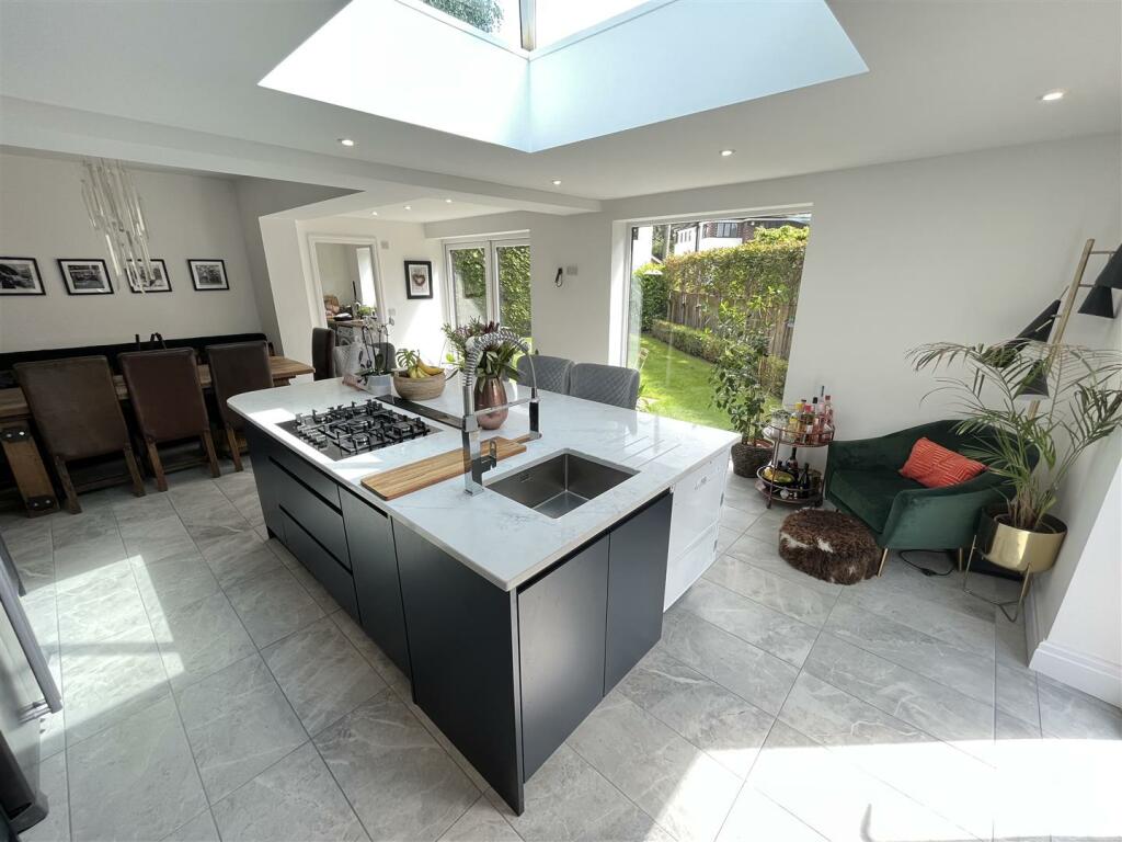 Open Plan Dining Kitchen Aspect 2.jpg