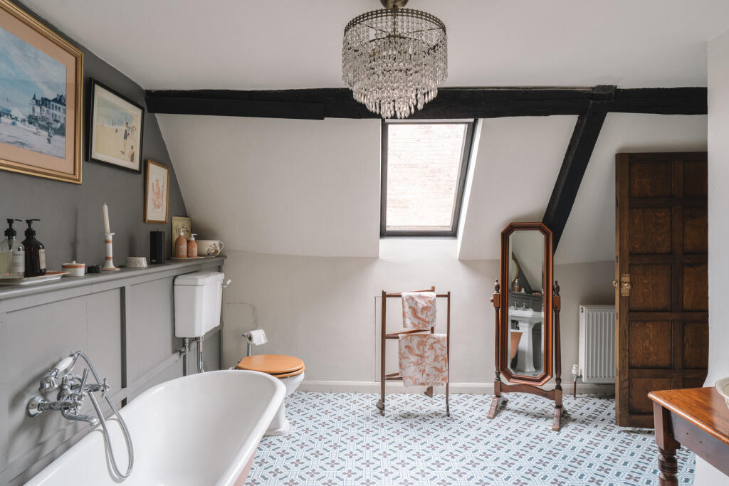 272518 - TheDispensary_HighRes-5.jpg