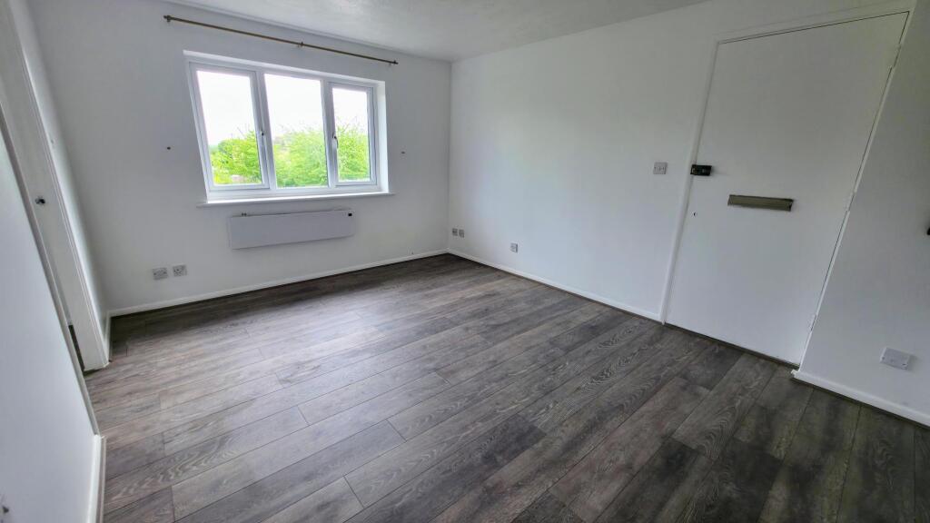 Lounge kitchen