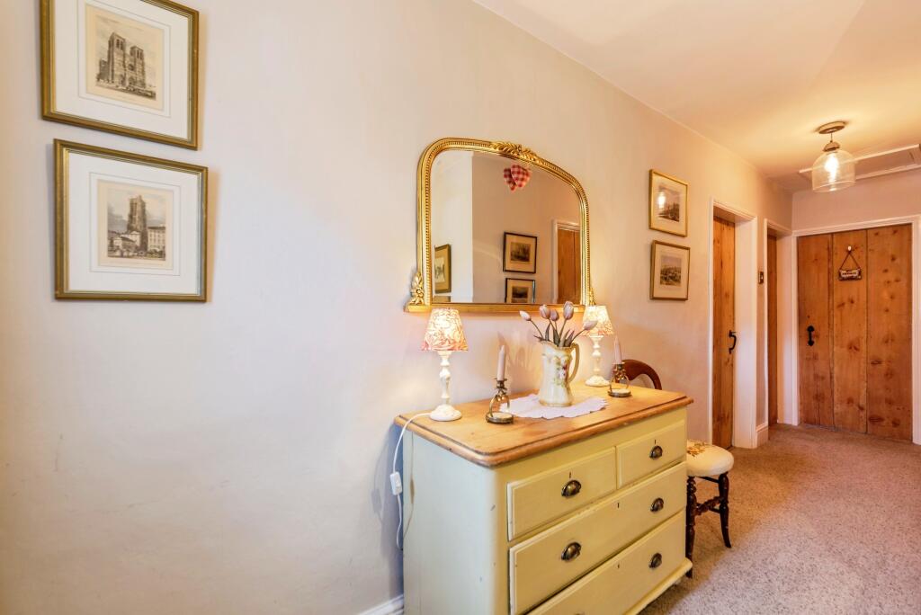 155c2d5c-the_old_school_house-46