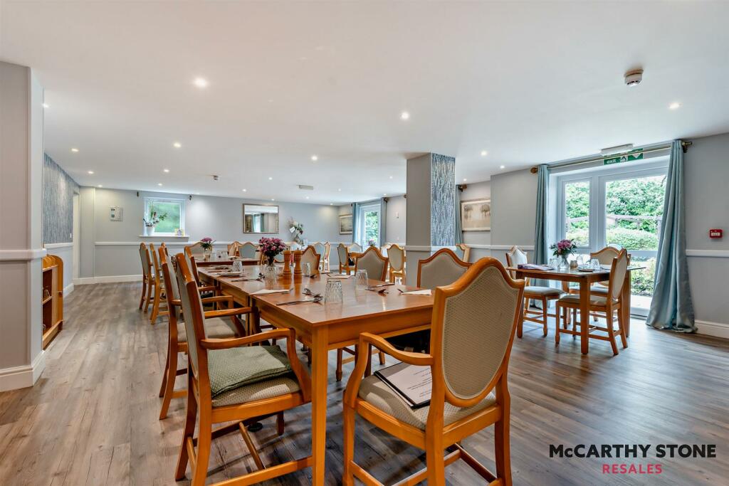 8622792-interior16-800.jpg