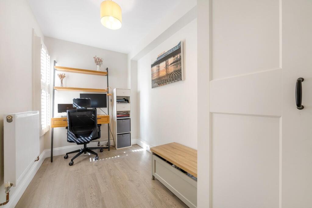 Bedroom 3.jpg