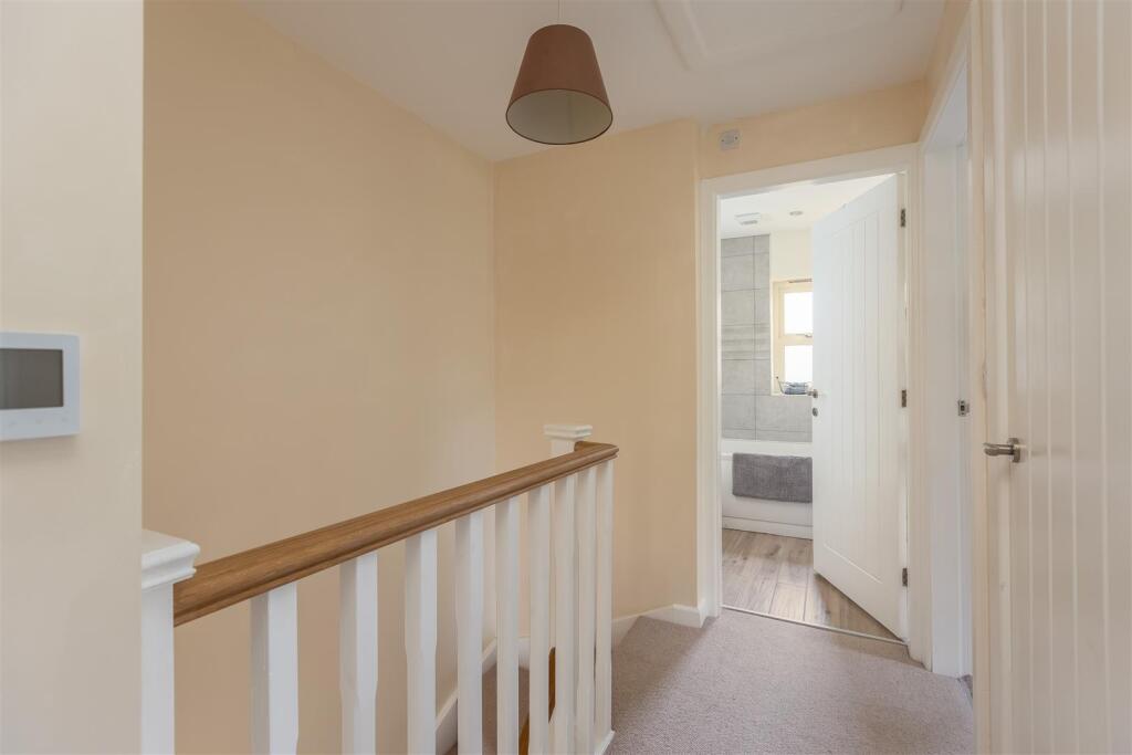 Pasture Cottages 2 Landing.jpg