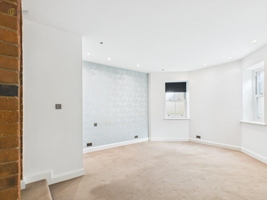 CAM03830G0-PR0132...