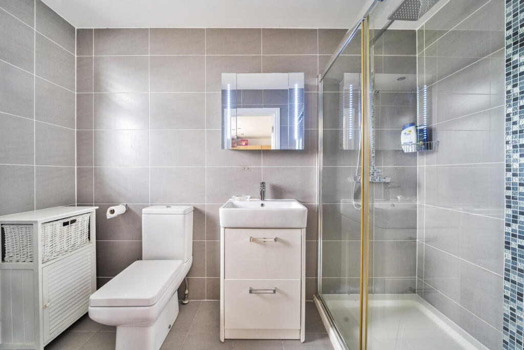 1320276-18-686c07...