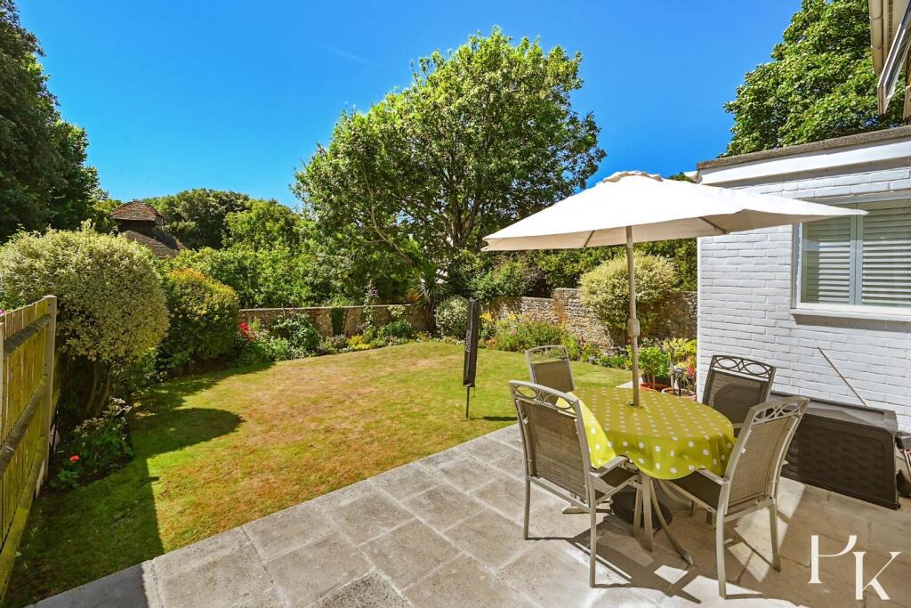 22 Hangleton Manor Close, BN3 (19).jpg