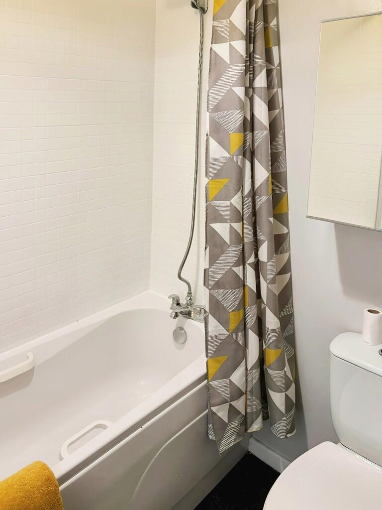 6c2a14d4-WhatsApp...