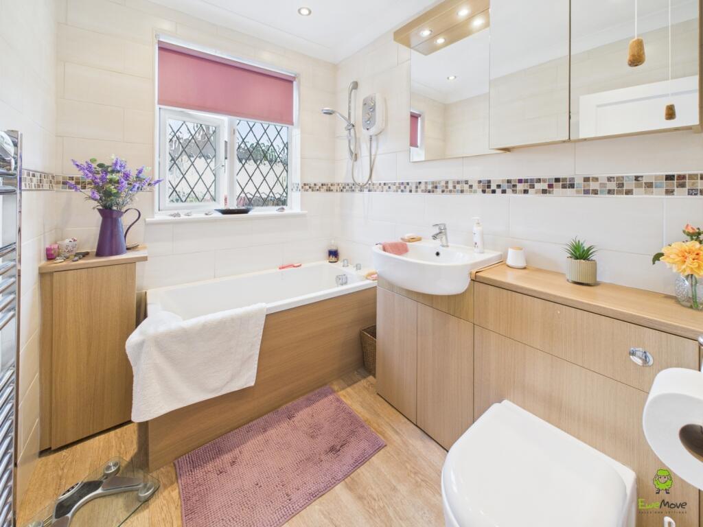 Presented By Clinton Crawford of Ewemove Bexley An