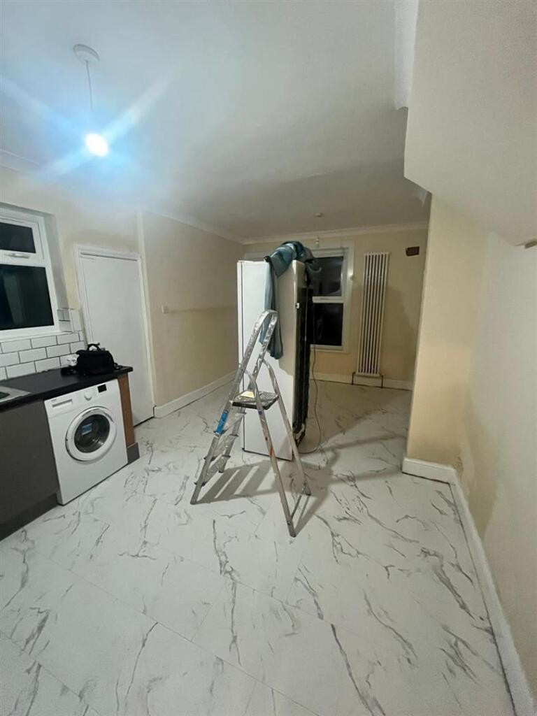 WhatsApp Image 2025-02-07 at 17.44.35_68d0f2a6.jpg