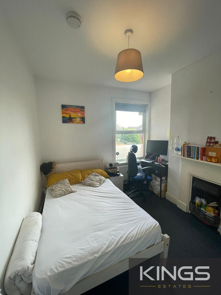 Room 4, 54 Cambri...