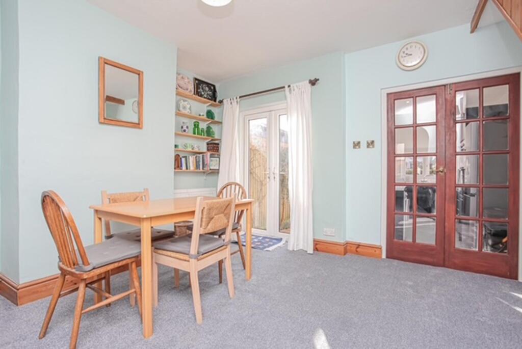 56 Harpes Road dining room.jpg