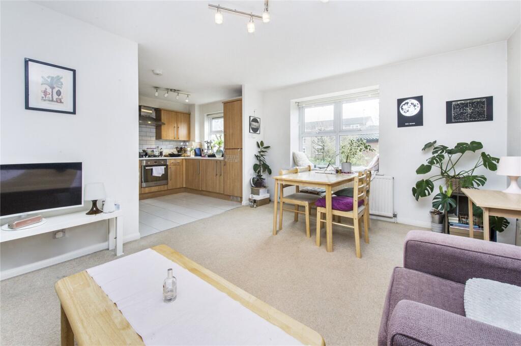 Kitchen/Reception