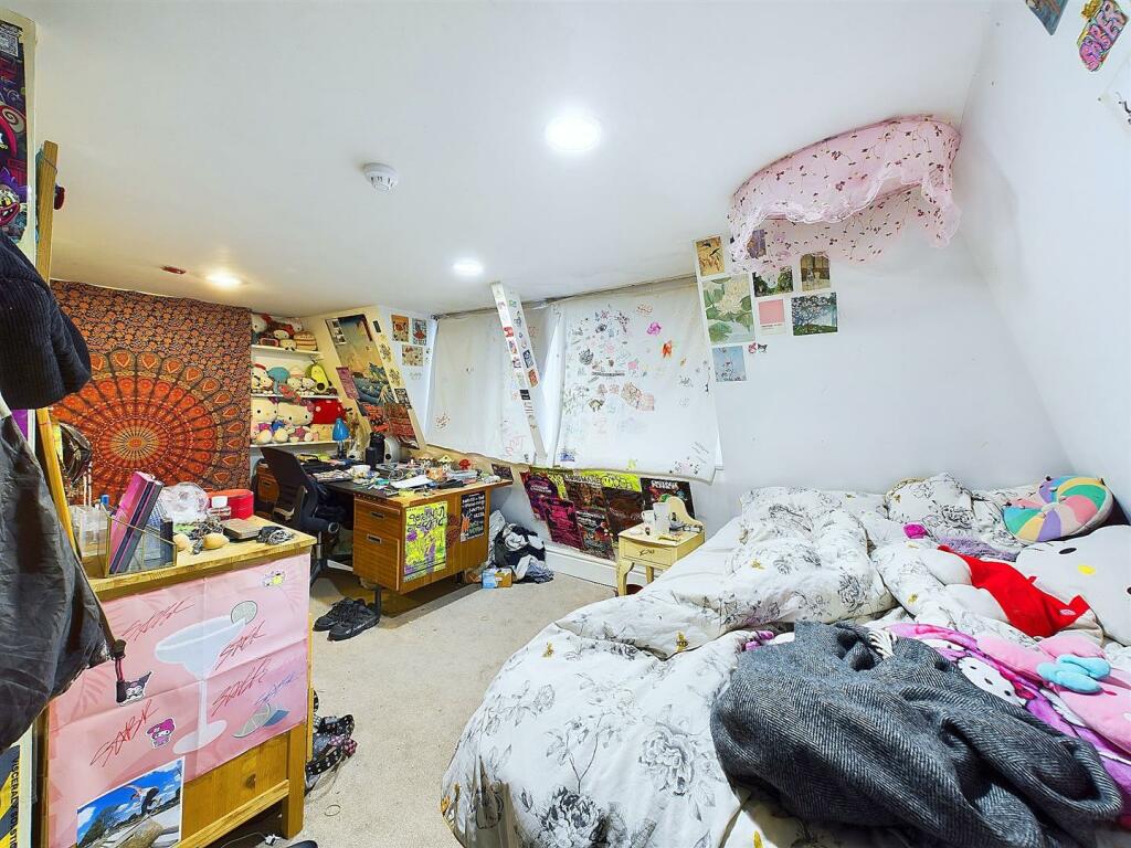 9 - John Street Bristol City Crentre 6-Bed HMO.jpg