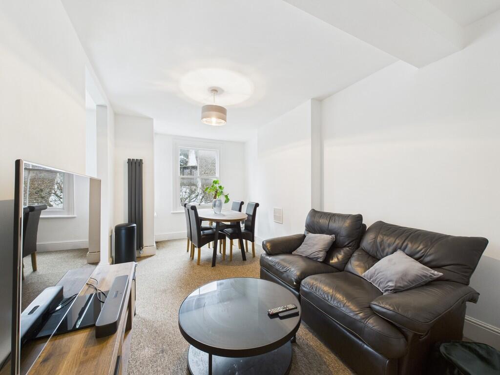 Shakespeare Road, Worthing, BN11 4AS