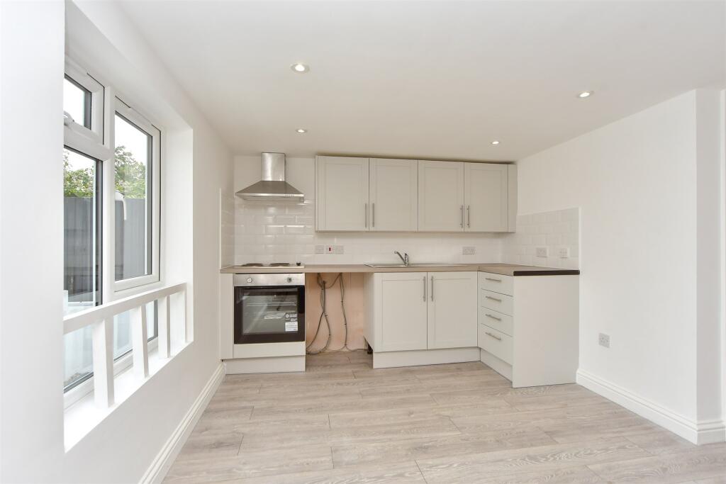 Annexe Kitchen/ Living Area