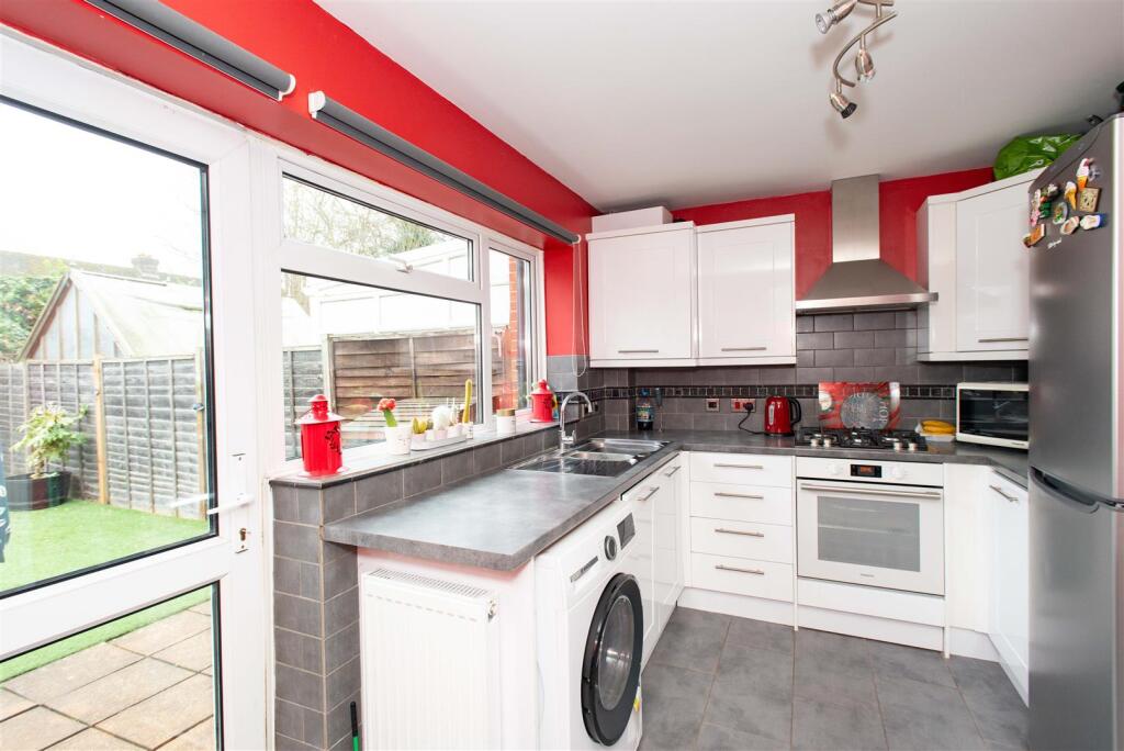 2025.01.22 - 62 Doveney Cl, BR5 3WF-9821.jpg