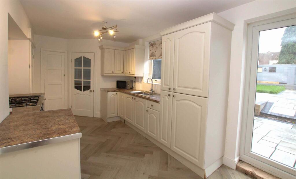 Kitchen Diner