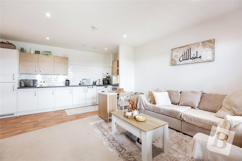 Kitchen / Living Are