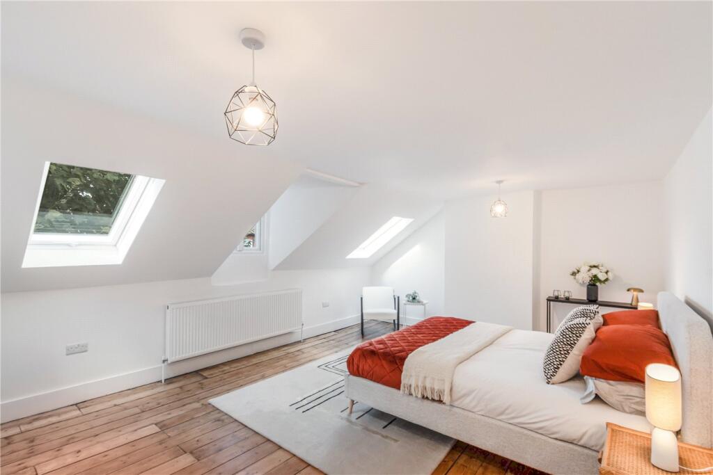 Double Bedroom 1 P2