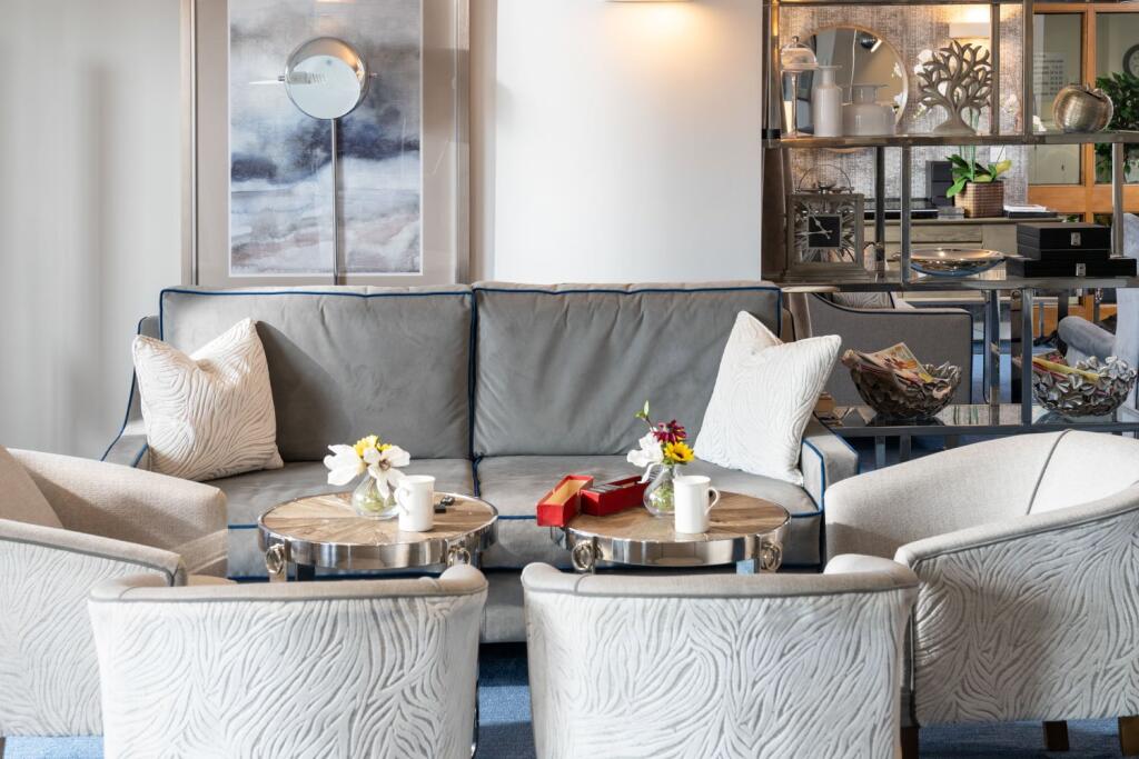 Communal lounge 