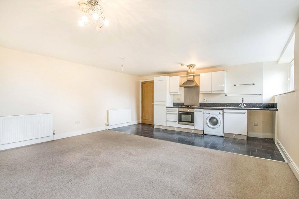 Kitchen/Living Area