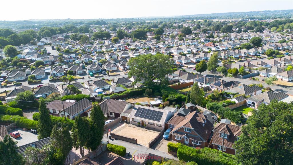 Drone High Howe -1.jpg