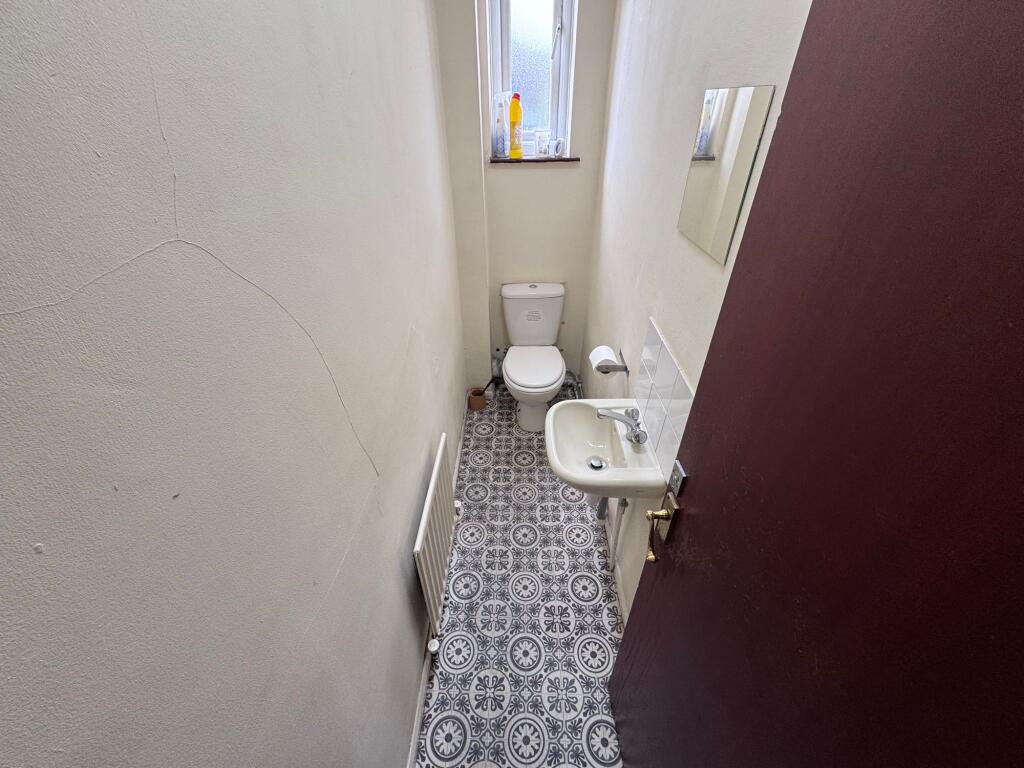 FF WC