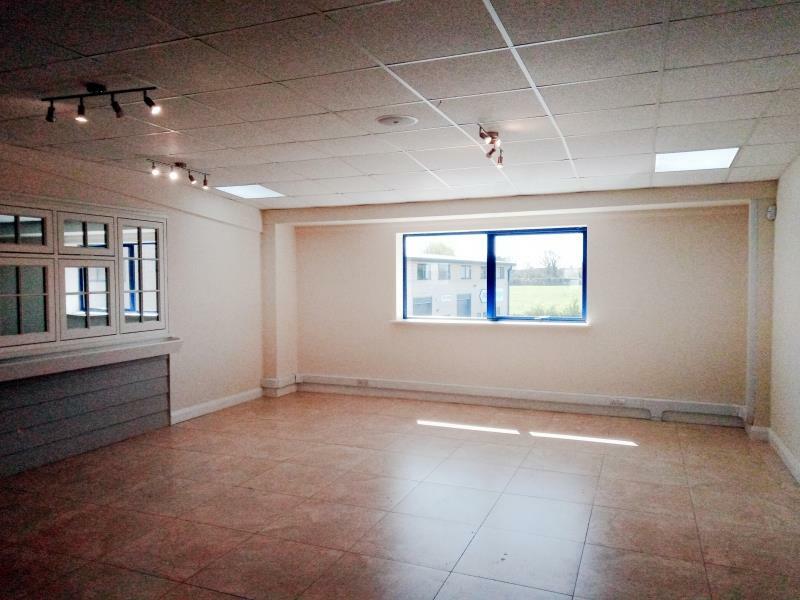 U17_Office3_1.jpg