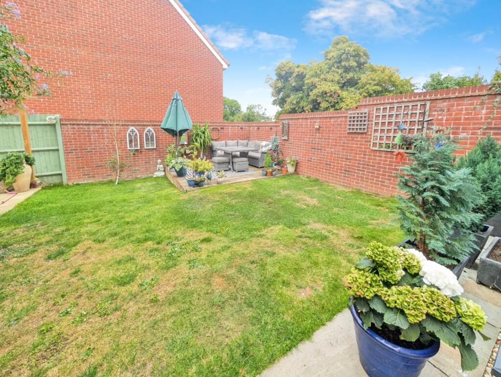 pbox-garden-326460.jpg