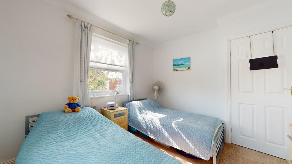 Flat-6-9-Burlington-Road-07312024_133441.jpg
