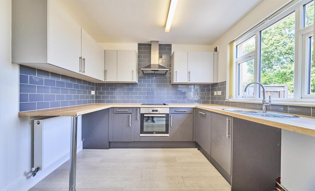 BREAKFAST KITCHEN