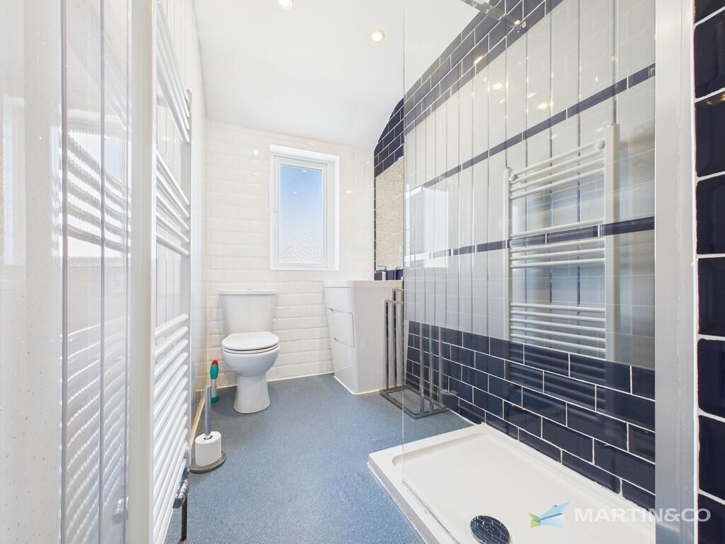 CAM02318G0-PR0418...