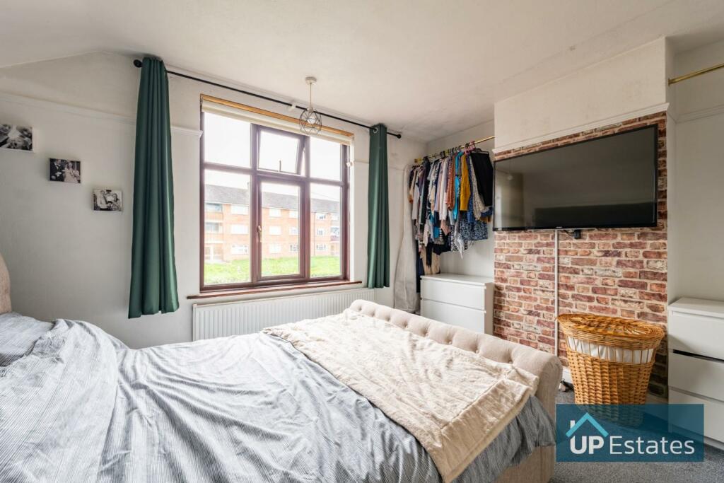 bedrooms 1.jpg