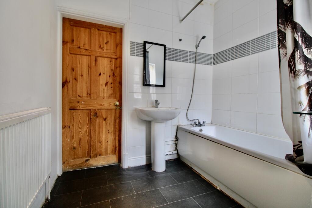 Bathroom ground floor