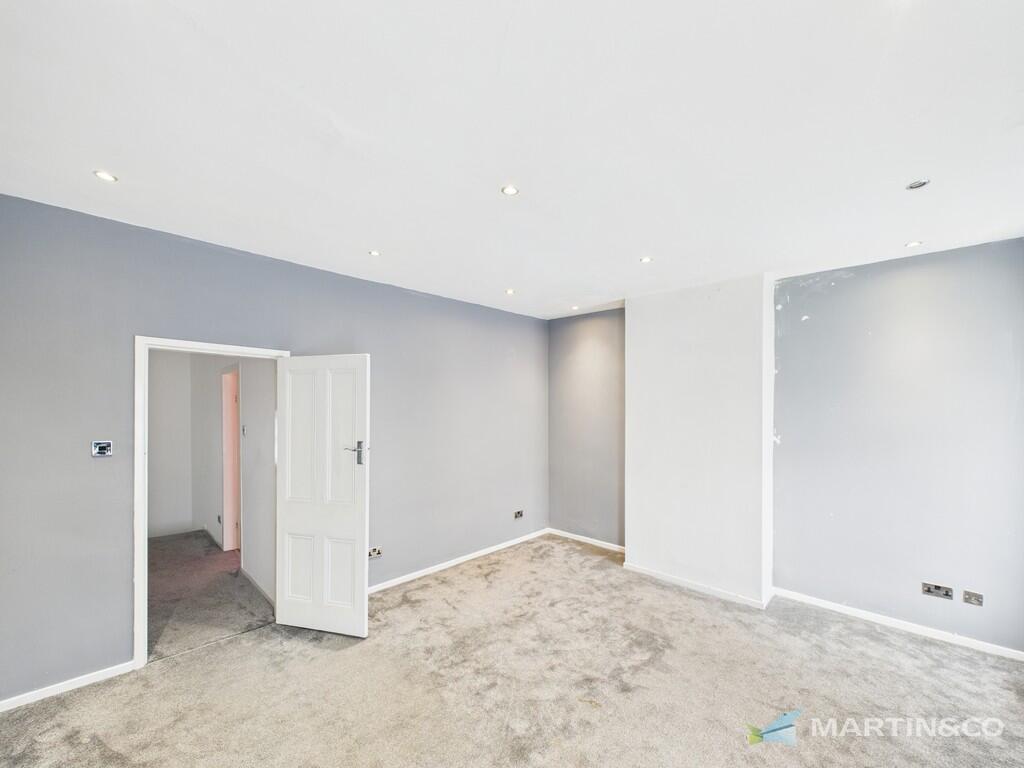 CAM02318G0-PR0532...