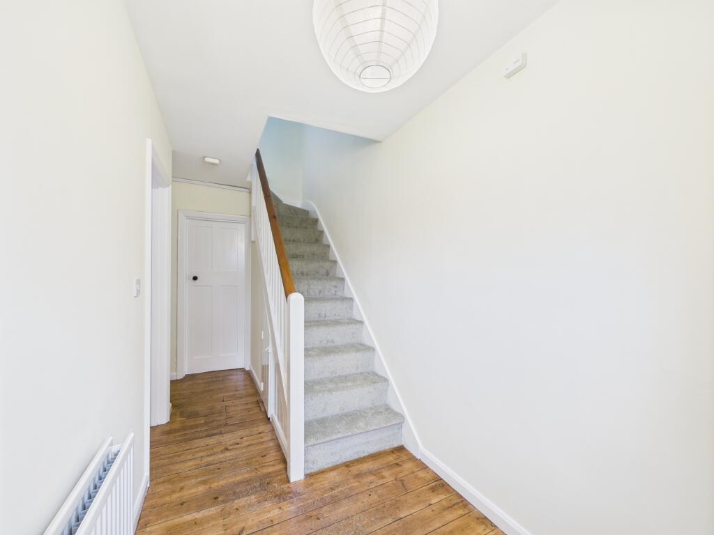 CAM02519G0-PR0317-STILL014