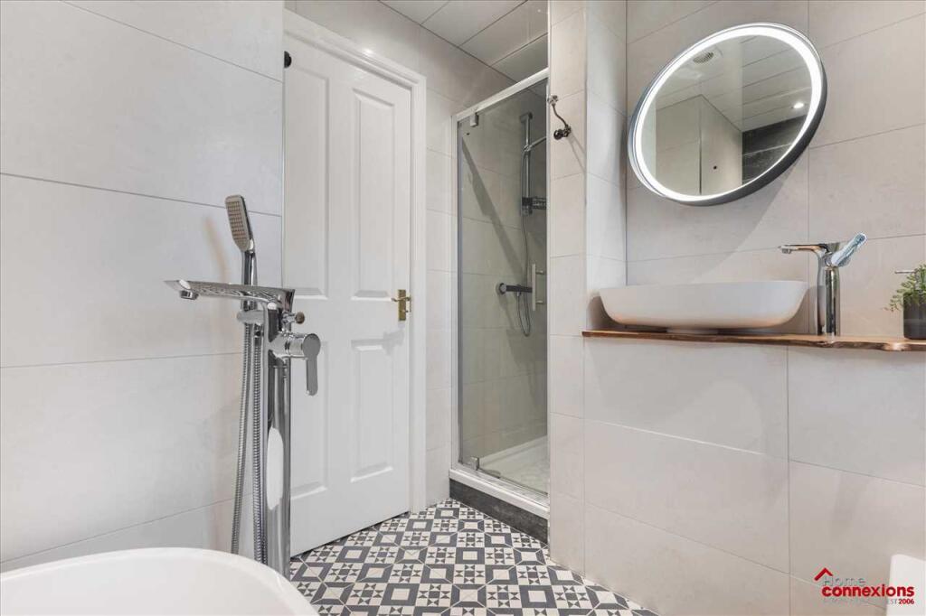 Bathroom (2)