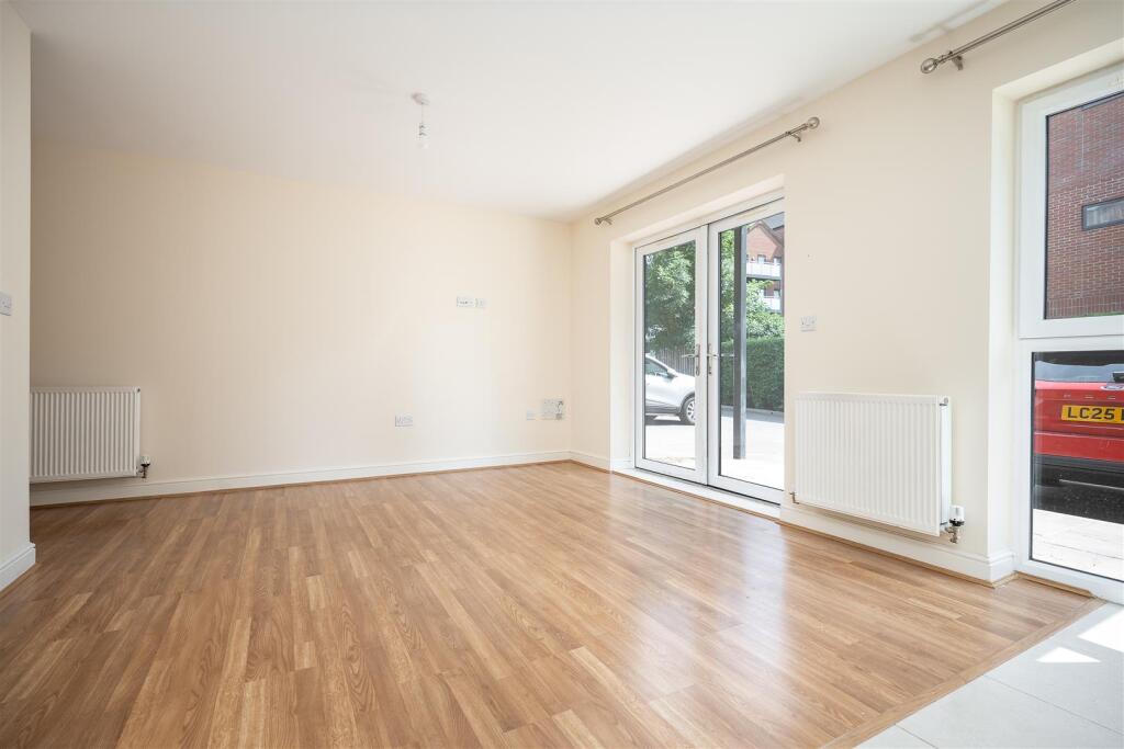 Open Plan Living/Dining/Kitchen