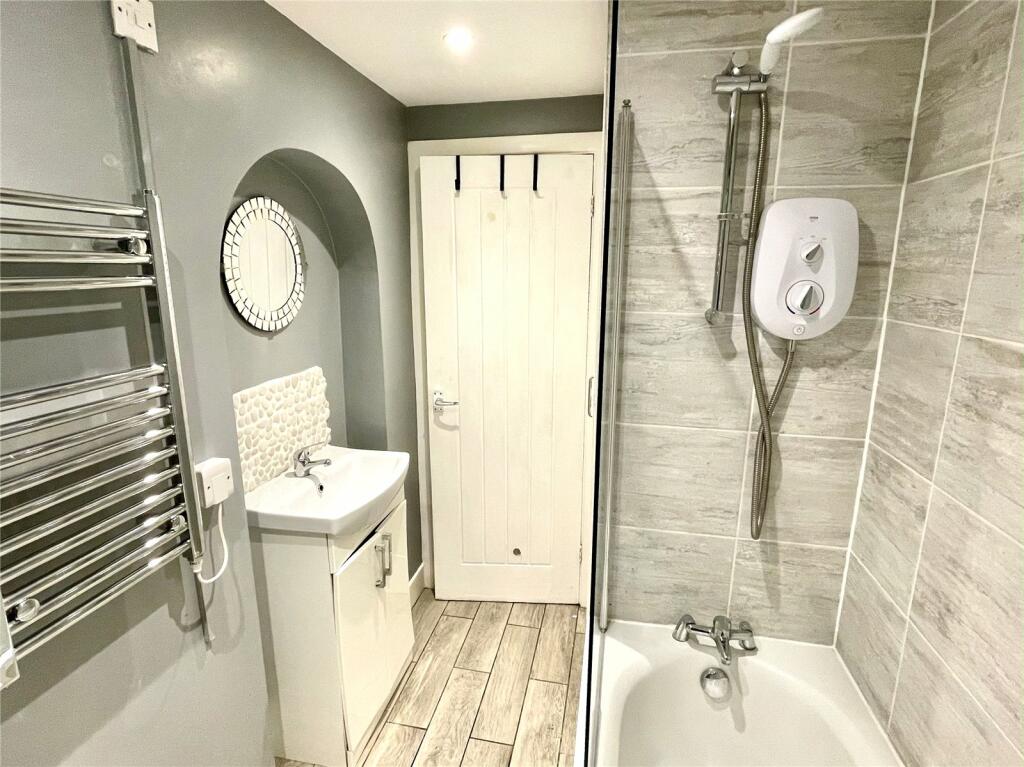 Modern Bathroom
