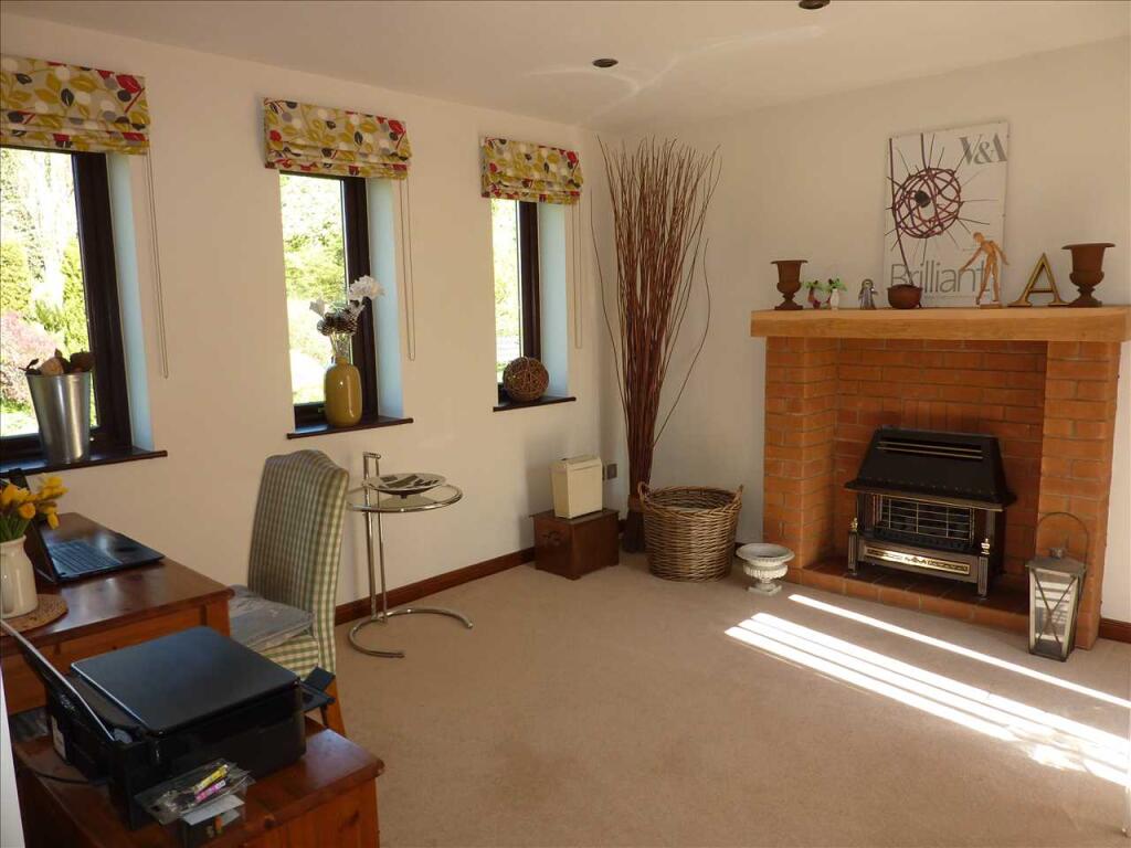 SITTING ROOM
